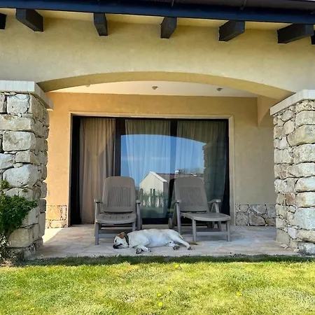 Private At Blacksearama Golf & *
